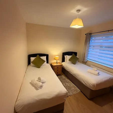 The Colony Townhouse * ディングル