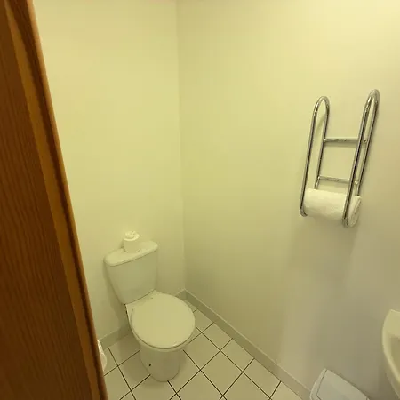 The Colony Townhouse 別荘