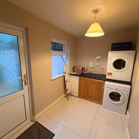 The Colony Townhouse 別荘 ディングル