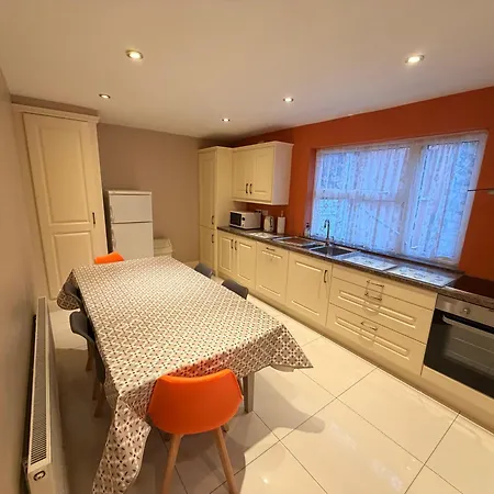 The Colony Townhouse 別荘